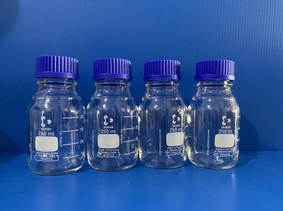 Laboratory Bottle, size 250 ml, screw cap "Duran"