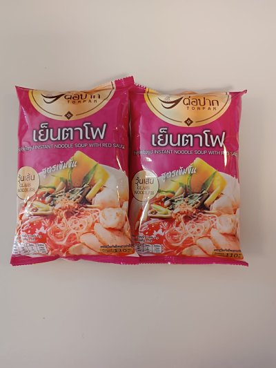 INSTANT NOODLE SOUP WITH RED SAUCE -GLASS NOODLES TORPAK BRAND)110 gr	ก๋วยเตี๋ยว วุ้นเส้น เย็นตาโฟ 110ก ตราต่อปาก