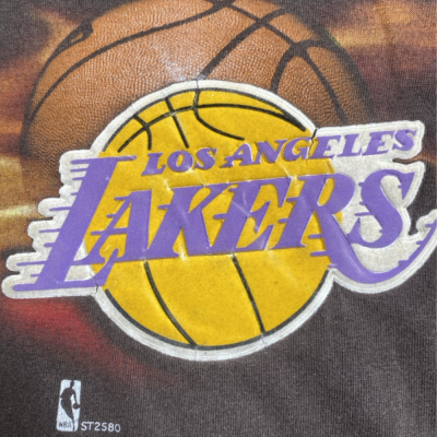 Lakers T-Shirt Vintage Size LARGE