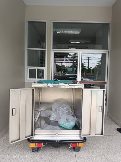 รถขับเคลื่อนไฟฟ้าชนิดนั่งขับพร้อมตู้สแตนเลสประตูบน