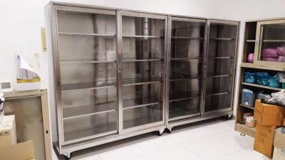 ตู้เก็บเครื่องมือแพทย์สแตนเลส 4 ชั้น