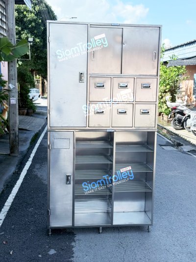 ตู้สแตนเลสเก็บอุปกรณ์