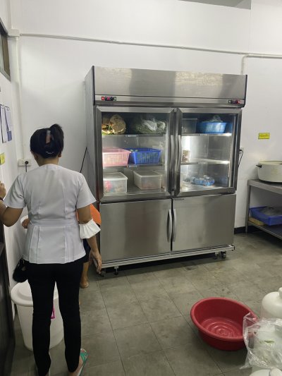 ตู้แช่สแตนเลส 4 ประตู 2 อุณหภูมิ ขนาด 45 คิว