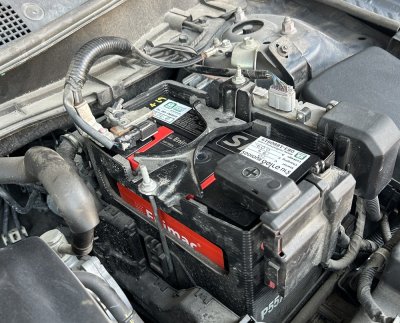 เปลี่ยน แบตเตอรี่ mazda 2 บ้านทุ่งกราด แบตเตอรี่แหลมฉบัง ส่งด่วน 24ชม.