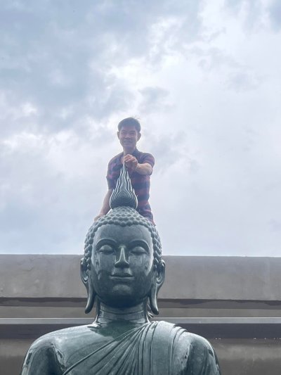 พระพุทธรูปแกะสลักหินเขียว