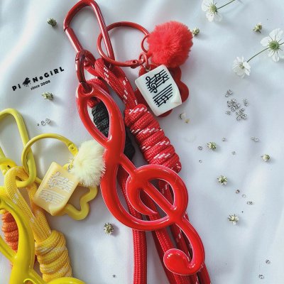 พวงกุญแจเชือกแต่งกุญแจซอลและจี้โน้ตเพลง มี 6 สี