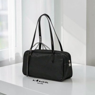 Piano-Themed Shoulder Bag with Adorable Details