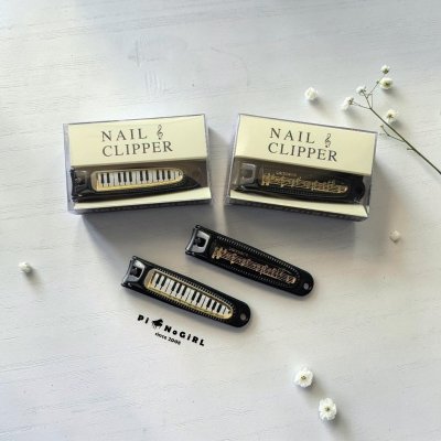 กรรไกรตัดเล็บลายเปียโนและตัวโน้ต มี 2 แบบ
