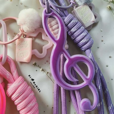 พวงกุญแจเชือกแต่งกุญแจซอลและจี้โน้ตเพลง มี 6 สี