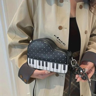 กระเป๋าสะพายทรงแกรนด์เปียโน น่ารักมากกกก