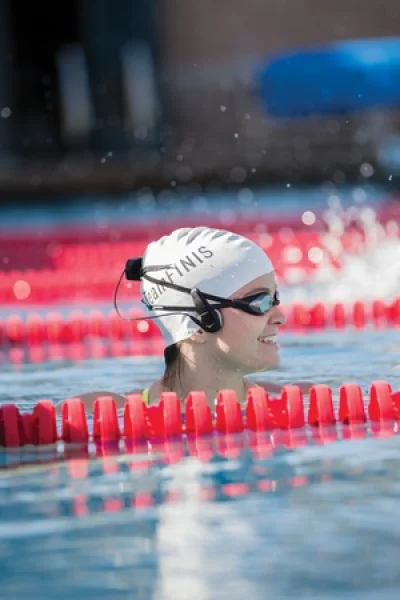 SWIM COACH COMMUNICATOR