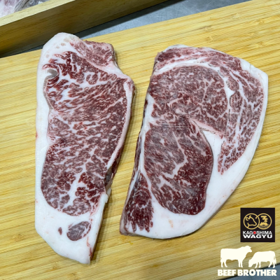สเต๊กสันนอก F1 250 กรัม (Japanese F1 Wagyu Striploin 250 g.) サーロイン (Saaroin)