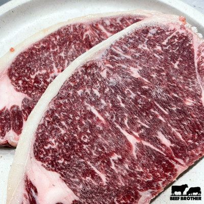 เนื้อสันนอก พรีเมียม ไทยวากิว (Premium Thai Wagyu Striploin MBS 5+ 250 g.)