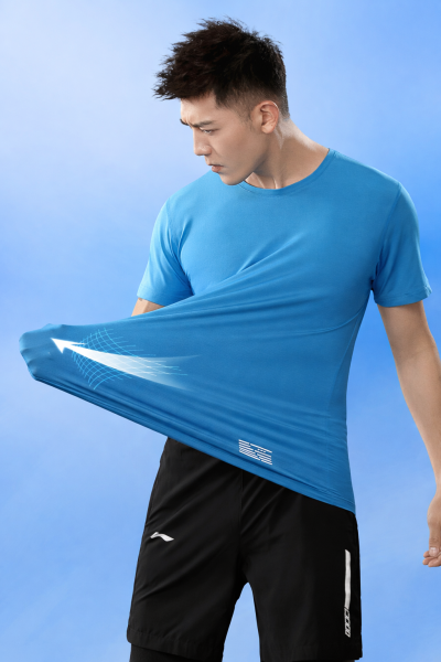 เสื้อยืด  แบบสกรีนโลโก้