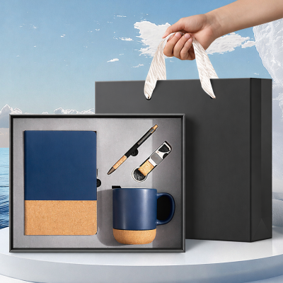 Boxset สมุด+แก้ว+พวงกุญแจ+ปากกา