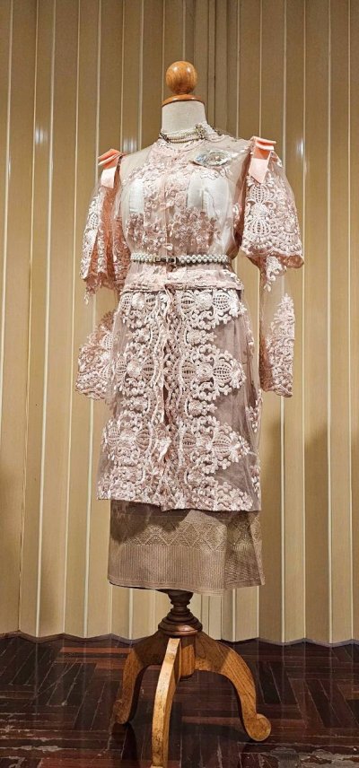 สมใจเช่าชุดไทย