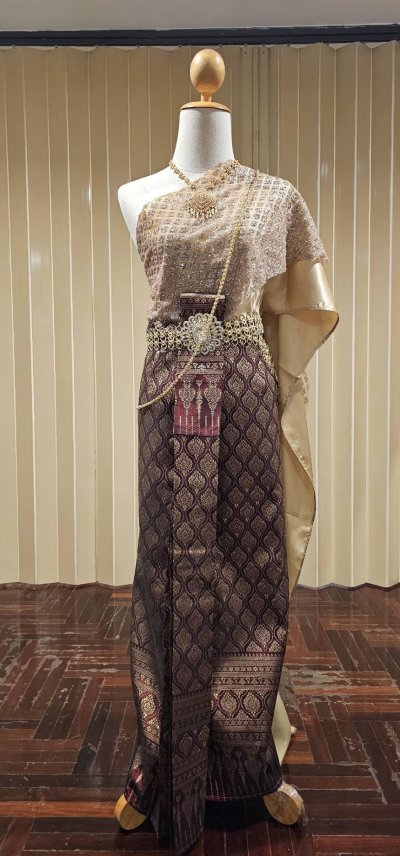 สมใจเช่าชุดไทย