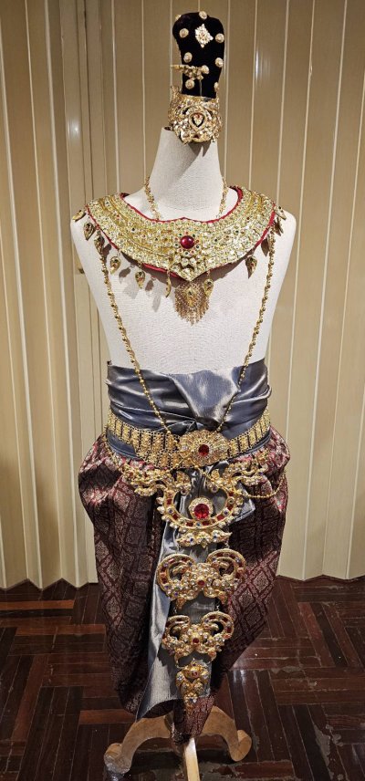 สมใจเช่าชุดไทย