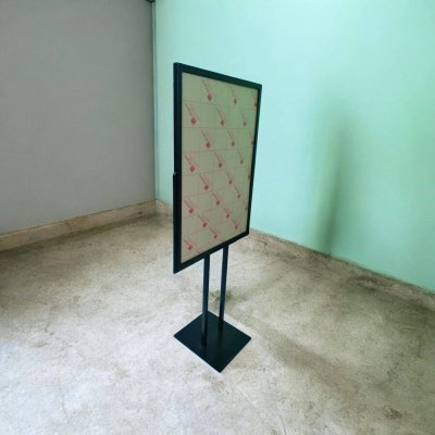 ป้ายโปสเตอร์สแตนด์A1ฐานสี่เหลียม