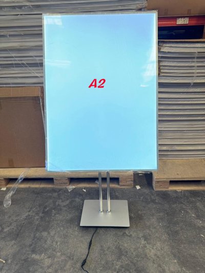 LED-A2  ป้ายไฟแบบตั้งพื้น ขาตั้งสีเทาขนาด A2