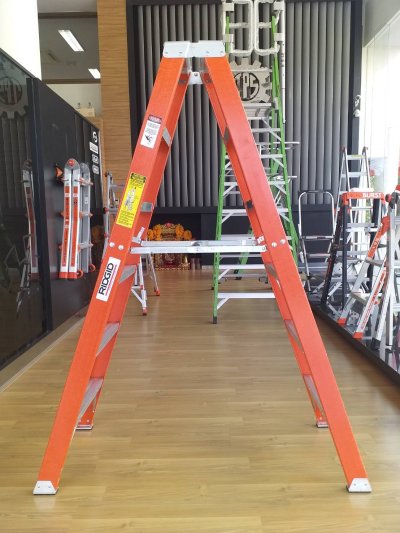 บันไดไฟเบอร์กลาสทรง A ขึ้น-ลง 2 ทาง (RIDGID) คลิกดูขนาดอื่นๆ