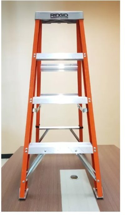 บันไดไฟเบอร์กลาสทรง A ขึ้น-ลง 1 ทาง (RIDGID)  คลิกดูขนาดอื่นๆ