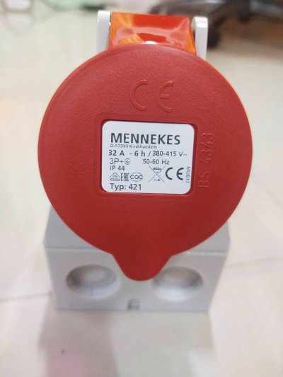 เต้ารับฝัง-เฉียง 32A 3P+E 400V (IP67) ปลั๊กตัวผู้ 16A 3P+E 400V (IP67) เต้ารับติดลอย 32A 3P+E 400V (IP44)