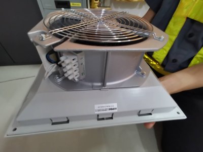Exhaust fan with filter