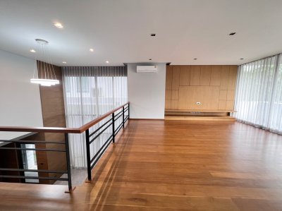 บ้านเดี่ยว : สาริน ปาร์ค บ้านเดี่ยว : สาริน ปาร์ค