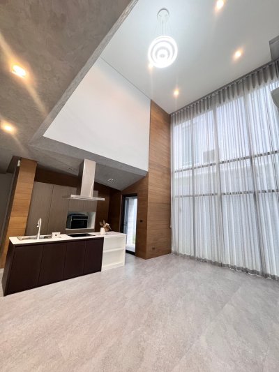 บ้านเดี่ยว : สาริน ปาร์ค บ้านเดี่ยว : สาริน ปาร์ค