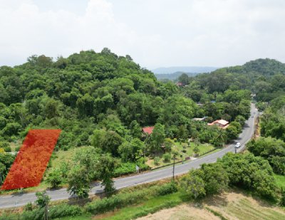 ขายที่ดินติดถนนหลวง เนื้อที่ 142 ตารางวา สาริกา นครนายก
