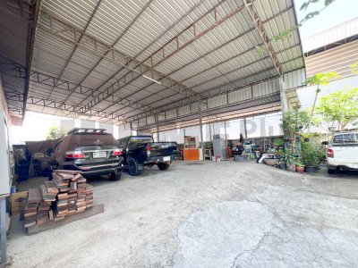 โกดังสินค้า โรงงานแปรรูปไม้ ซอยลำโพ 49 บางบัวทอง นนทบุรี