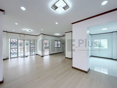 บ้านเดี่ยว 2 ชั้น หมู่บ้าน เฟื่อง สุข 2 ลำ โพ
