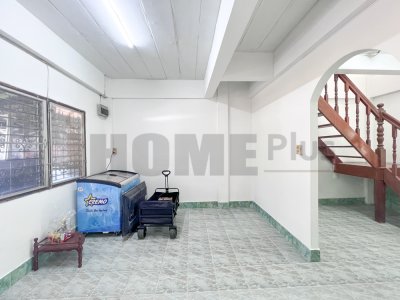 ทาวน์เฮ้า ติดถนน ริมแม่น้ำเจ้าพระยา เมือง ปทุมธานี