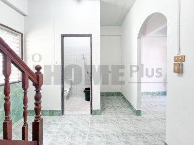 ทาวน์เฮ้า ติดถนน ริมแม่น้ำเจ้าพระยา เมือง ปทุมธานี