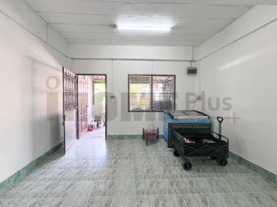 ทาวน์เฮ้า ติดถนน ริมแม่น้ำเจ้าพระยา เมือง ปทุมธานี