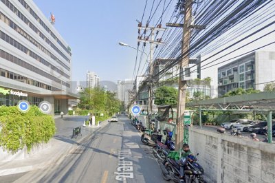 เช่า กิจการที่จอดรถ ซอยรูเบีย สุขุมวิท42 ใกล้โรงพยาบาลกล้วยน้ำไท เช่า กิจการที่จอดรถ ซอยรูเบีย สุขุมวิท42 ใกล้โรงพยาบาลกล้วยน้ำไท