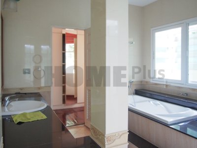 บ้านเดี่ยว หมู่บ้านราชพฤกษ์ สวนหลวง ร.9 (เฉลิมพระเกรียติ) ถนนเมนท์ ต้นโครงการ บ้านเดี่ยว หมู่บ้านราชพฤกษ์ สวนหลวง ร.9 (เฉลิมพระเกรียติ) ถนนเมนท์ ต้นโครงการ