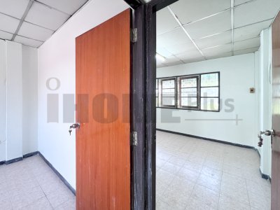 ทาวน์เฮ้า ติดถนน ริมแม่น้ำเจ้าพระยา เมือง ปทุมธานี