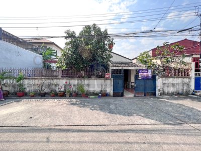 บ้านเดี่ยว โชคชัย4 ซอย55 เนื้อที่ 63 ตรว. บ้านเดี่ยว โชคชัย4 ซอย55 เนื้อที่ 63 ตรว.