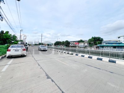 ขายที่ดิน พร้อมสิ่งปลูกสร้าง 85 ตร.ว. จตุจักร กรุงเทพฯ ขายที่ดิน พร้อมสิ่งปลูกสร้าง 85 ตร.ว. จตุจักร กรุงเทพฯ