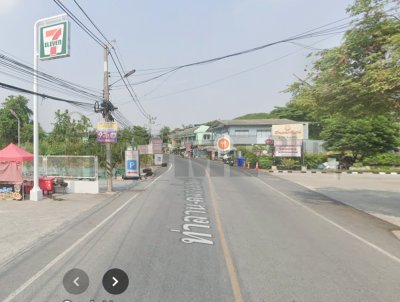 ทาวน์เฮ้า ติดถนน ริมแม่น้ำเจ้าพระยา เมือง ปทุมธานี