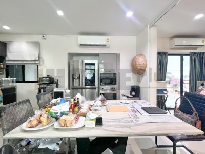 Cozy สตรีวิทยา 2 ซอย 15 | Home office โชคชัย 4 (น้ำไม่ท่วม)