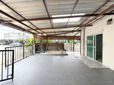 หมู่บ้าน ล ลิ ล ทาวน์ ไล โอ รังสิต คลอง 2 lalin town รังสิต คลอง 2