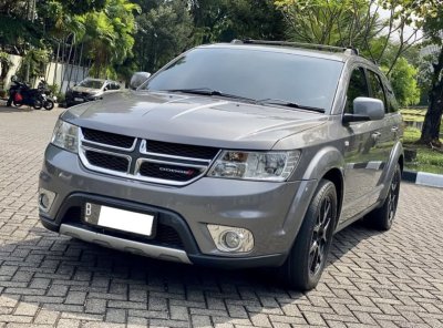 DODGE JOURNEY SXT PLATINUM 2013