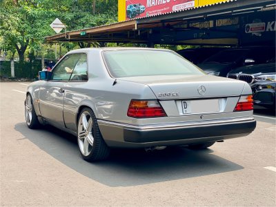 MERCEDES BENZ 300CE 2 DOOR 1989