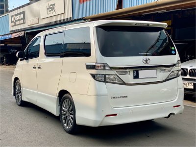 TOYOTA VELLFIRE Z GOLDEN EYE 2015
