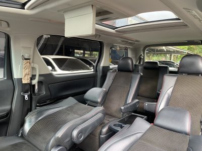 TOYOTA VELLFIRE Z GOLDEN EYE 2015