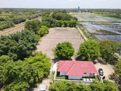 ขายที่ดินพร้อมบ้านสวน คลอง 10 ต.บึงกาสาม อ.หนองเสือ จ.ปทุมธานี