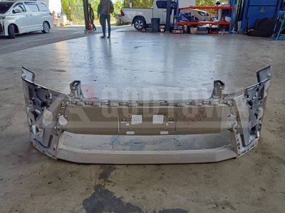 กันชนหน้ามือสอง VELLFIRE ZG 2018–2019 สภาพสวย